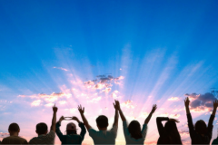 读普通大学混学籍？不如来哈尔滨欧米奇，技能+学籍！