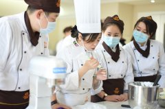 哈尔滨西点学校学费多少 学西点给你光明前景