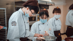 初中毕业学什么技术好？