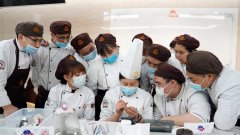 哪些工作适合女生做？西点烘焙师怎么样？