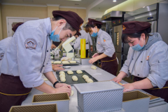 西点师的前景如何？什么样的人群适合学西点呢？