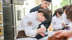 哈尔滨烘焙培训学校在哪里？要学多久？