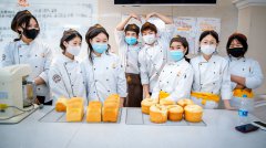  女生初中刚毕业学什么技术好？